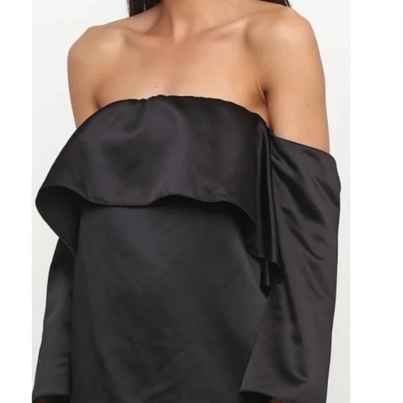 Zara Satin Black Women’s Off the Shoulder Mini Dress Size Medium - Picture 4 of 4